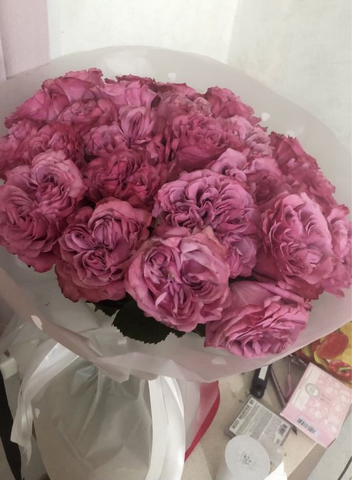 Букет пионовидных роз.25шт