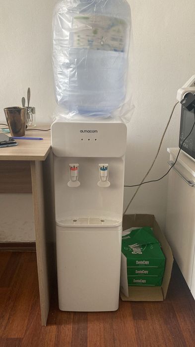 Кулер для воды  Almacom