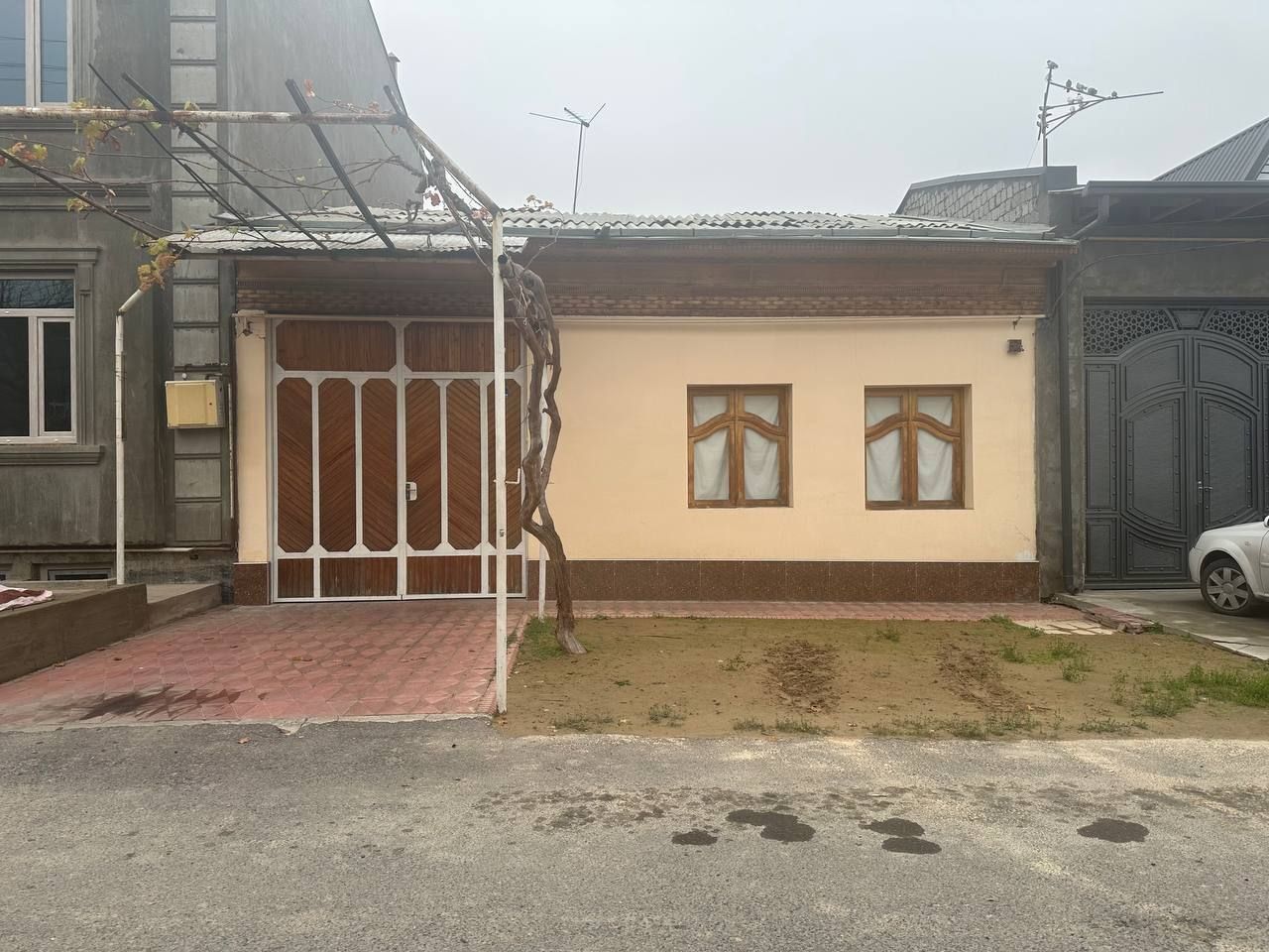 Uy xovli sotiladi 2.25sotix