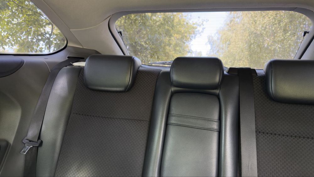 Ford focus 2 2005 1.6 105