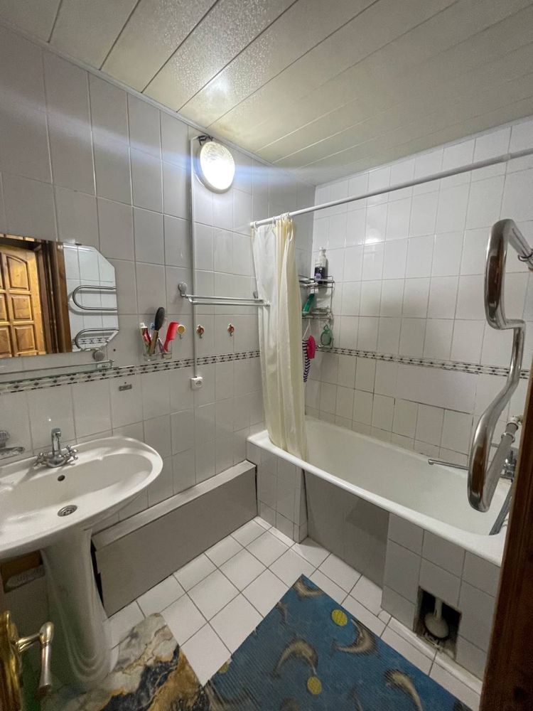 Себзор  2 хона 1 этаж 9 қаватли дом 58 квадрат аринтир офтоб 73.500$