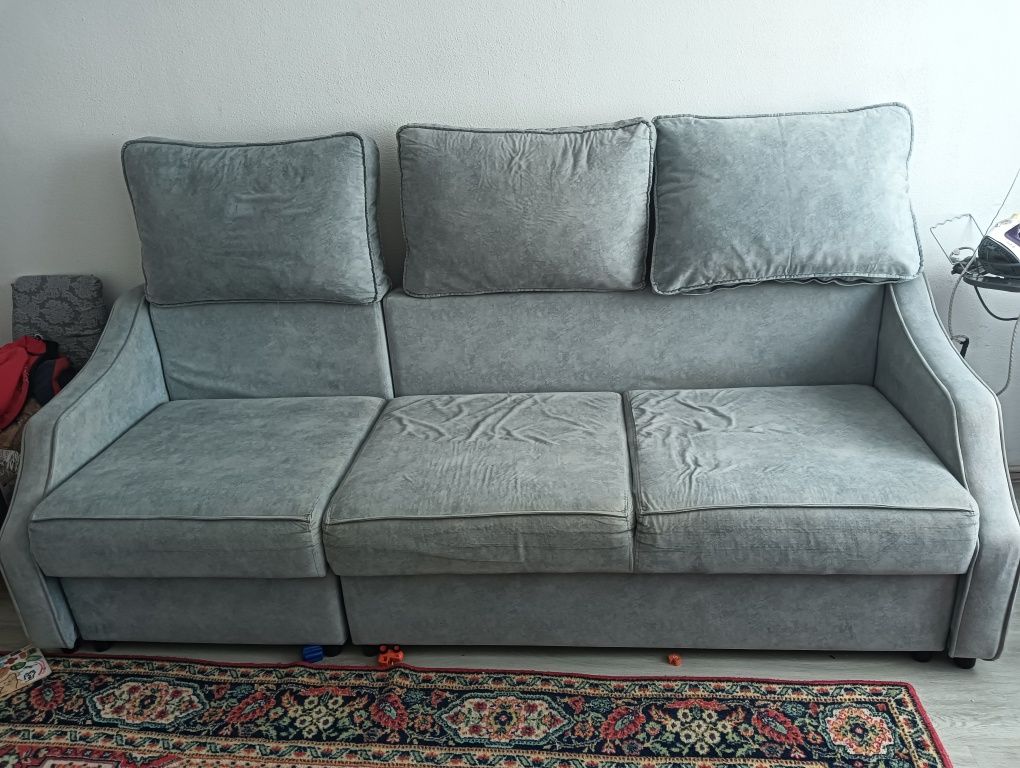 Продам диван почти новый