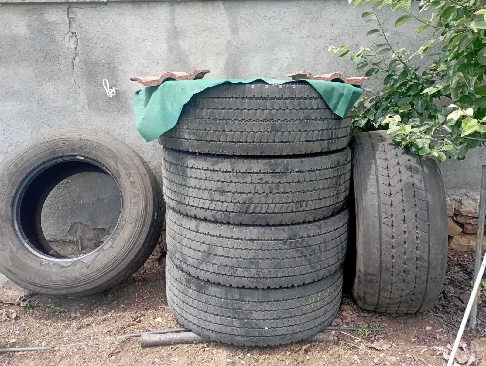 Продавам 6 бр.гуми за камион