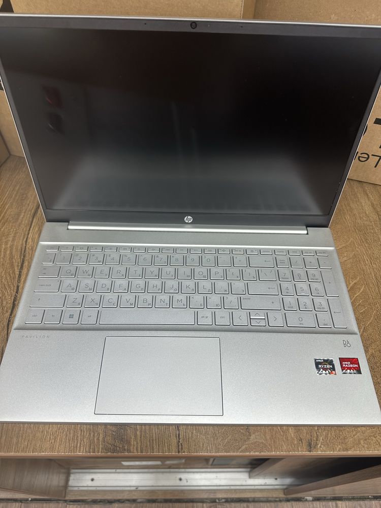 Hp pavilion R5-7530 8/512 Full HD ips