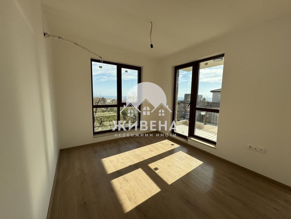 Продава се Двустаен апартамент в Варна, Бриз - 66 кв.м за 2652 €/кв.м - Снимка #5