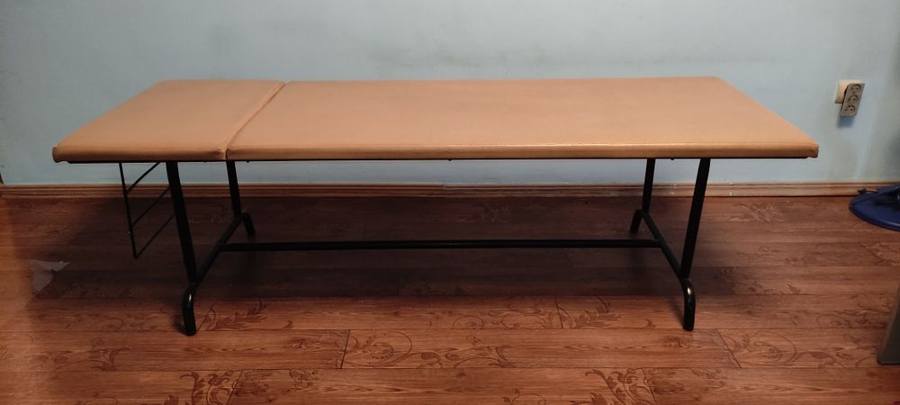 Продажа кушетки.