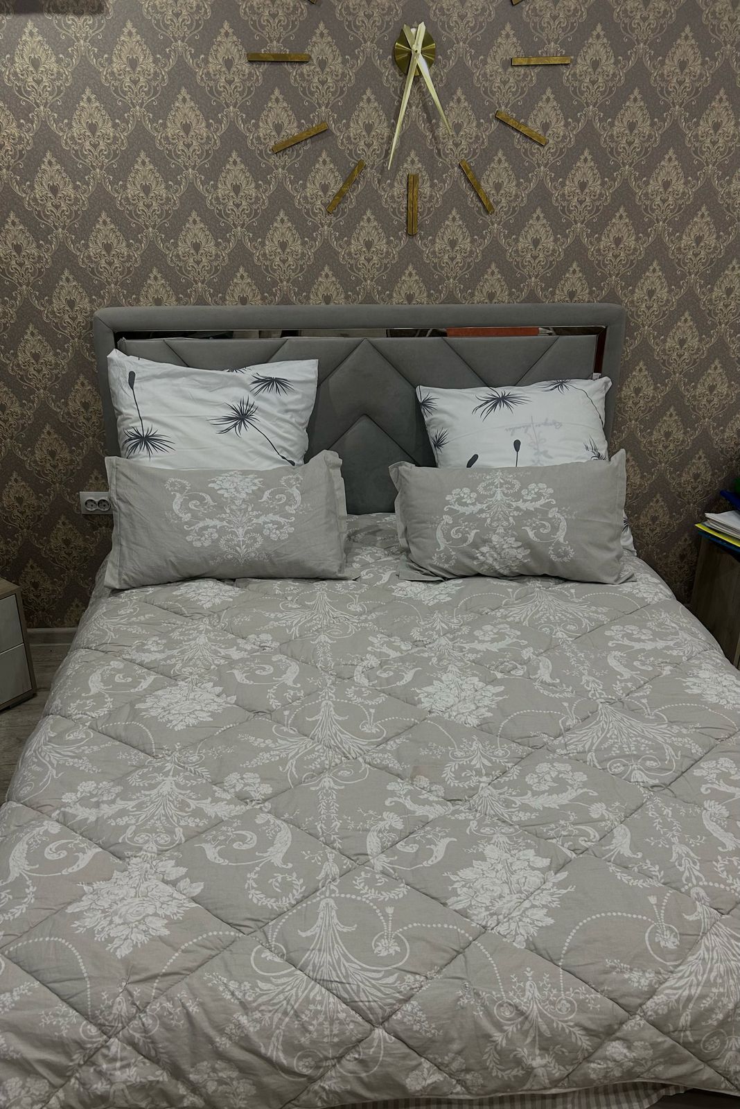 Продам двуспальную кровать