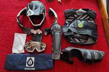 Echipament downhill enduro SixSixOne , Alpine Stars,