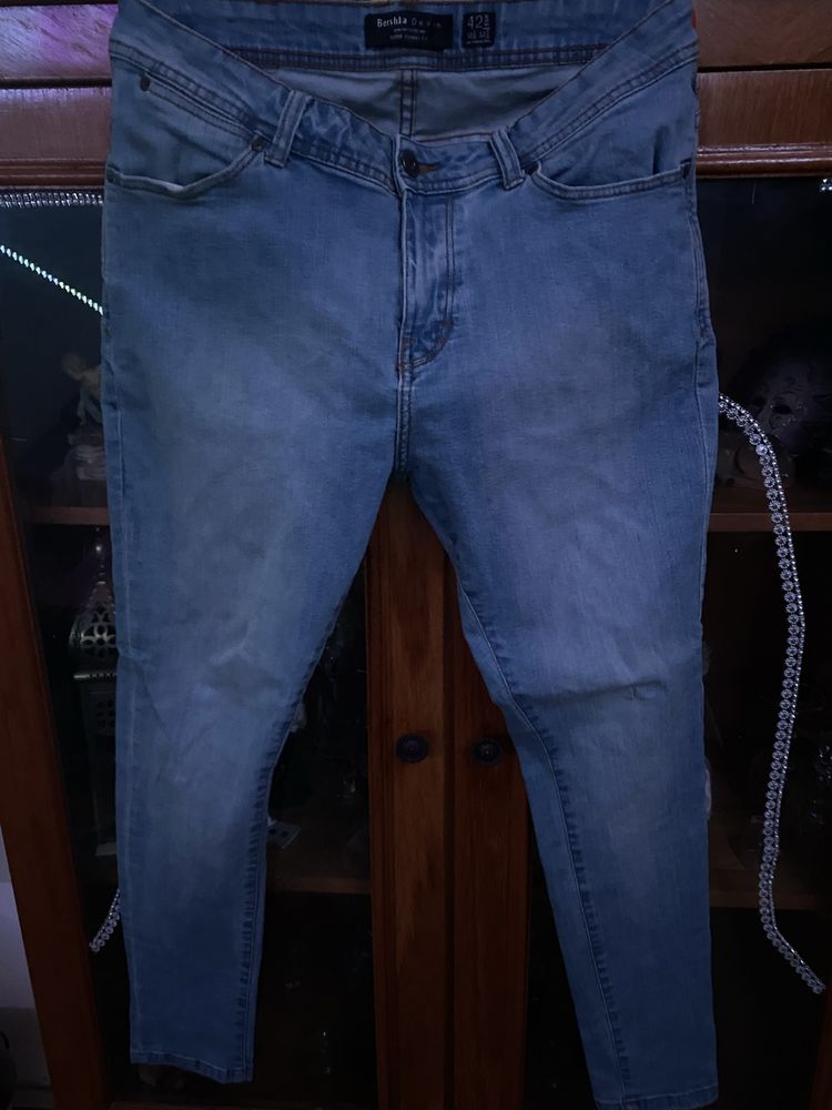 Blugi denim Bershka super skinny mărimea L de băieți