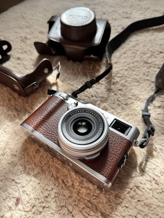 Fujifilm X100F Limited Edition Brown stare impecabila