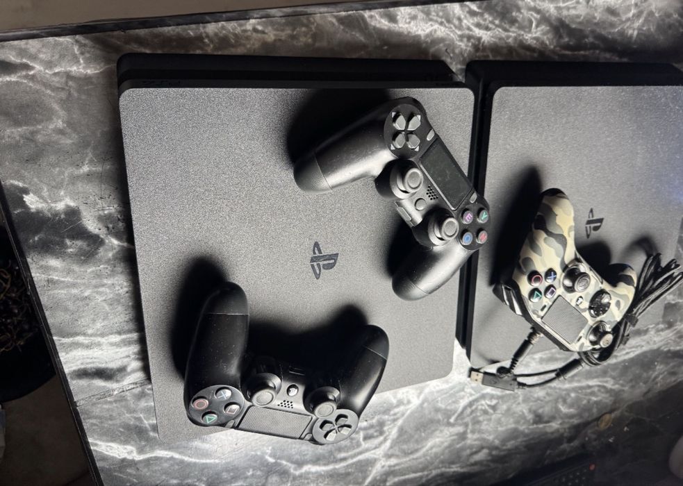 Vand 2 Playstation 4 slim