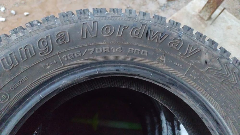 Зимные шины шипованный 185/70/14