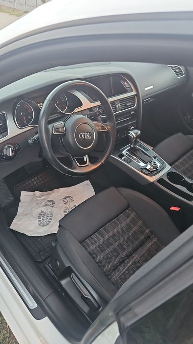 Audi A5 _ 2.0 TDI / QUATTRO _ Distronic _ Bi-Xenon