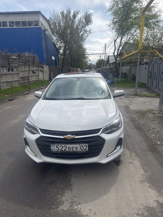 Продам аыто Chevrolet Onix