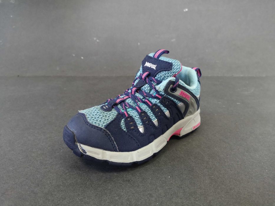 Bocanci munte ghete copii 28 29 MEINDL -Germany 650 Ron Magaz EX+