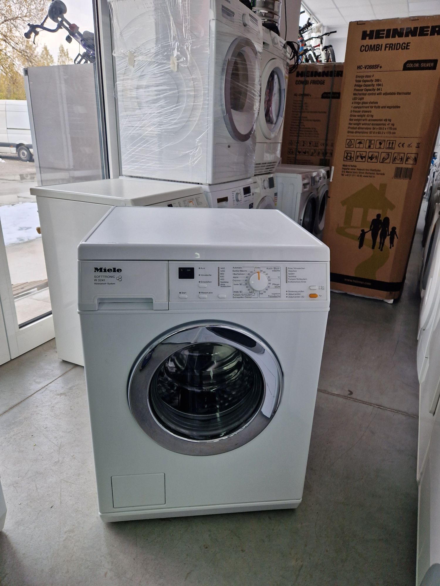 Пералня MIELE W 3241 пчелна пита