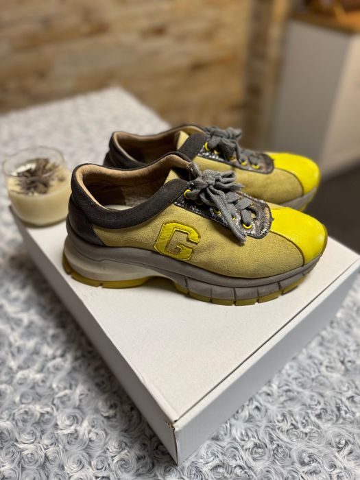 Неизползвани боти, обувки на ток, Nike и други-цена 30 лв на всеки бр.