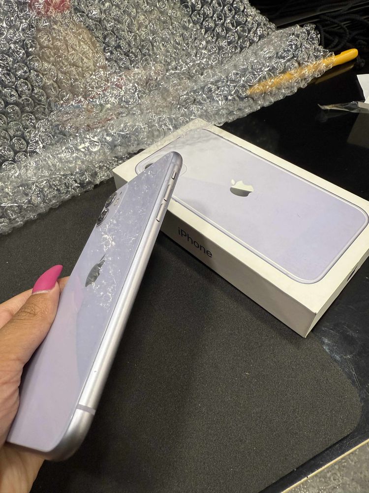 Iphone 11 128gb!