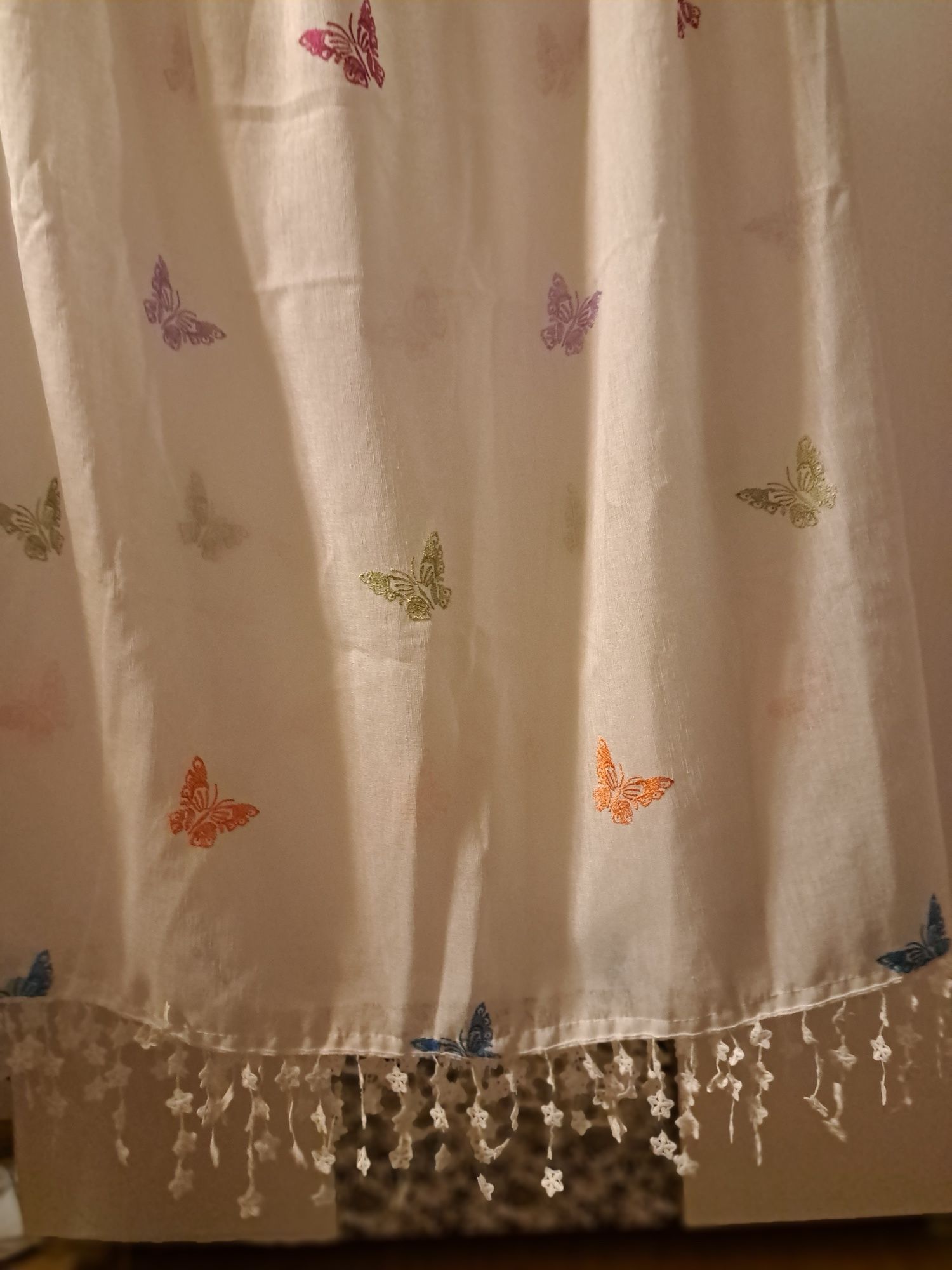 Perdea de in cu broderie aplicata!!