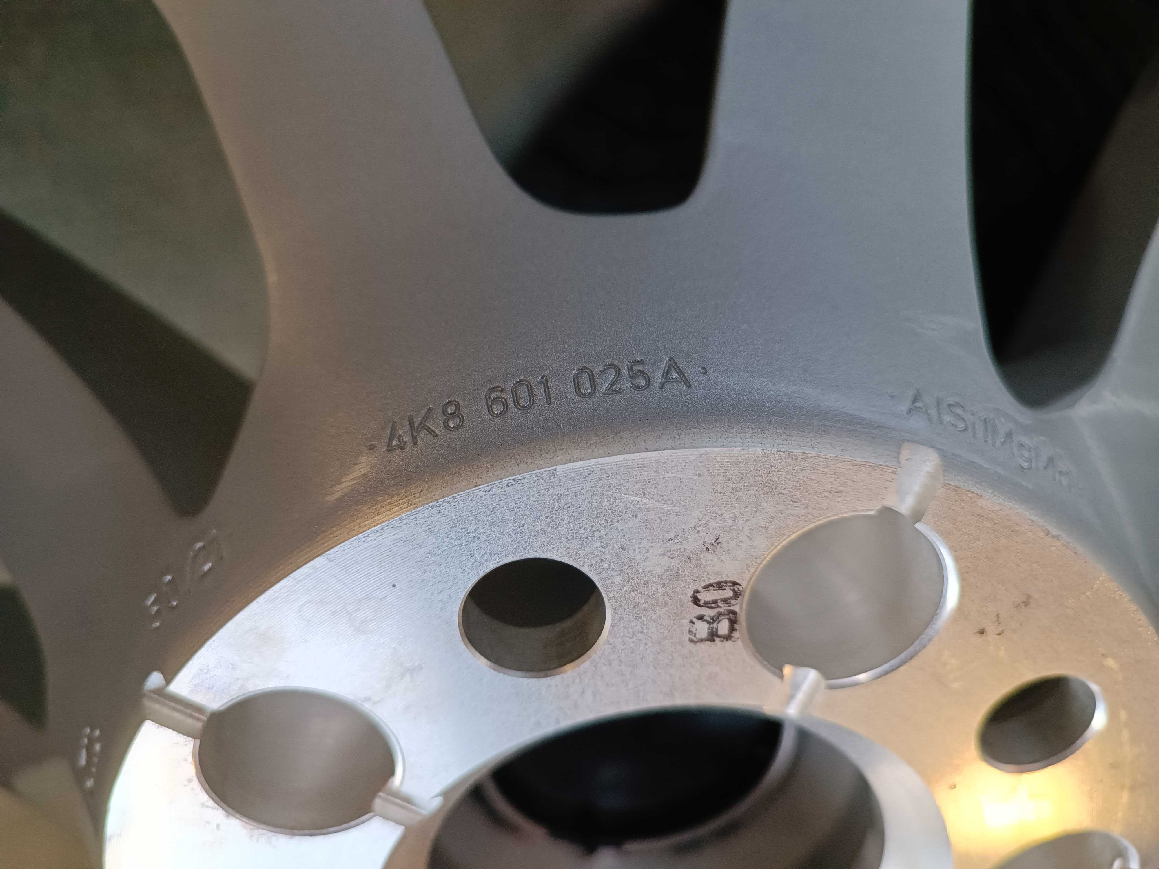 Нови оригинални джанти 18 цола 5 112  Audi A7 A5 A6