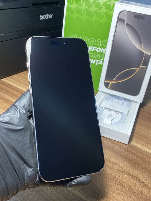 iPhone 16 Pro Max • 256 GB • Natural Titanium