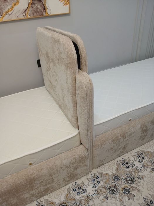 Продается новая кровать с ортопедическим матрасом.