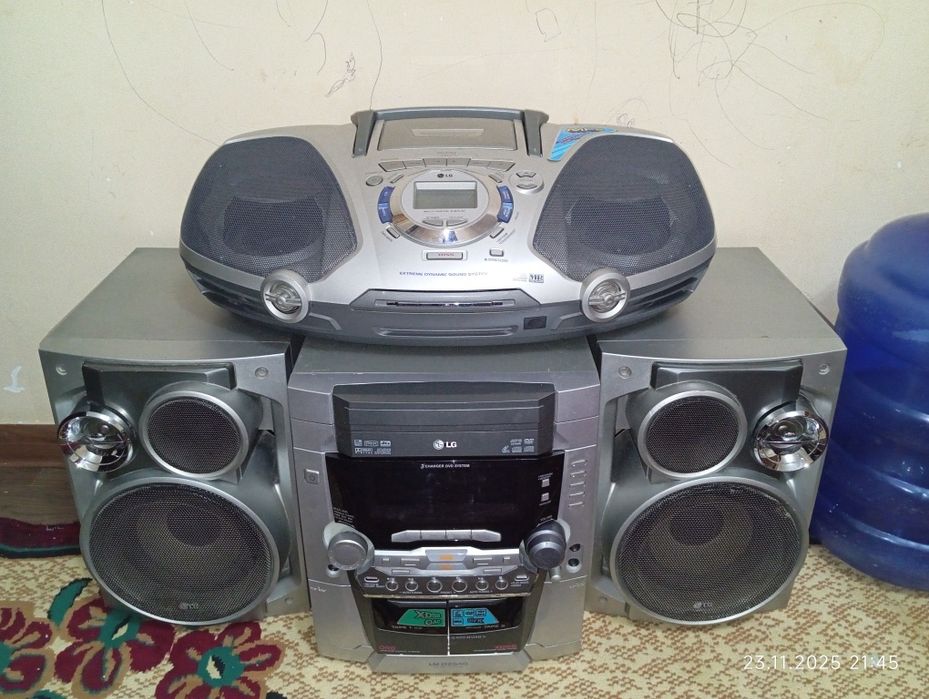 Музыкальный Центр  LG.