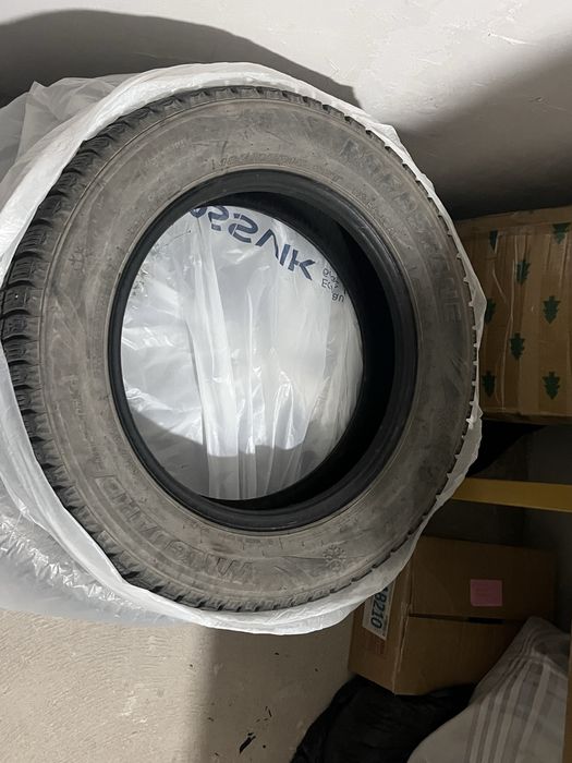 Зимняя шипованная резина Roadstone Winguard комплект 4шт 185/65 R15