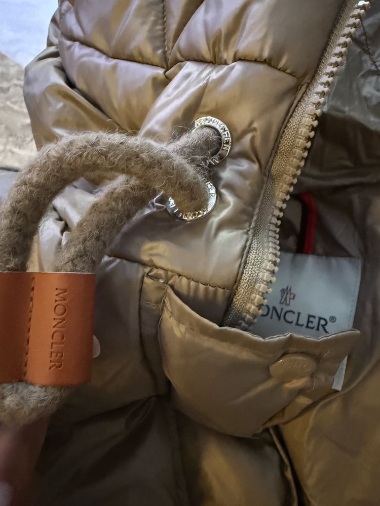 Дамско яке Moncler
