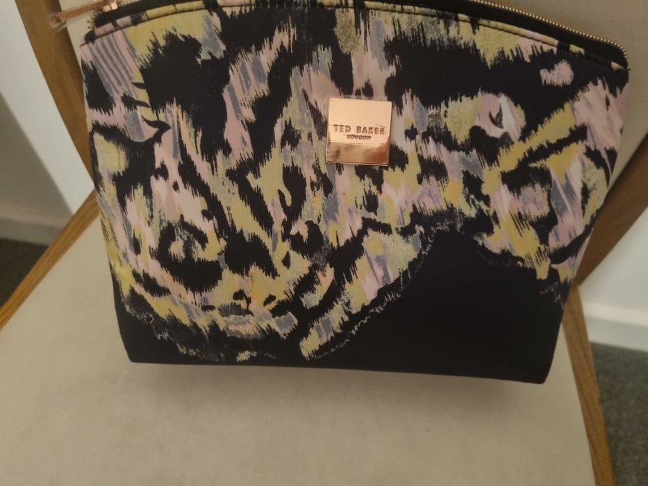 Несесер Ted Baker