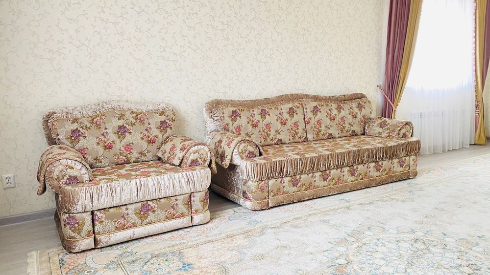Продам комплект диван