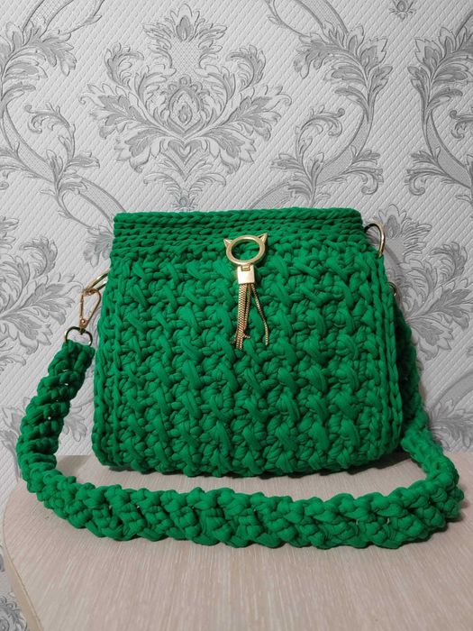 Вязанная женская сумка