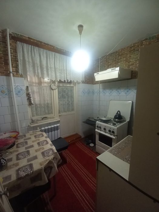 Продается 3х комнатная кв на 2 мкн 1 этаж ориентир возле конечки