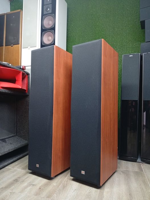 Тонколони JBL Northridge E-90