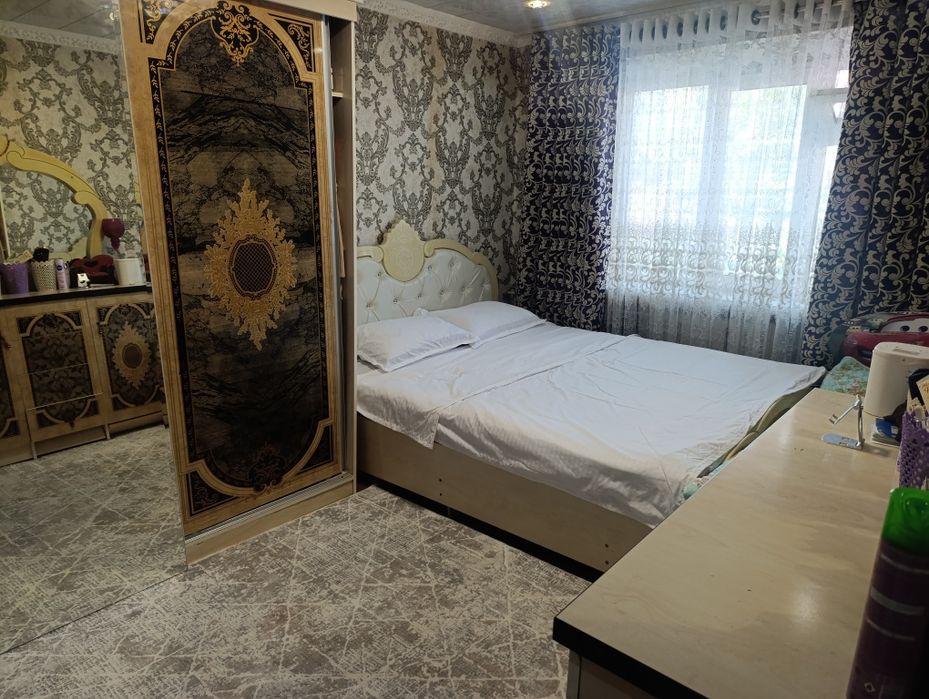 Квартира находится в центре города Регистане