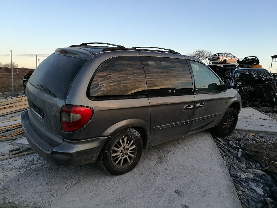 Продавам Chrysler Voyager 2.8 CRD Крайслер Вояджер на части