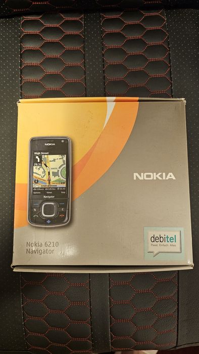 Nokia 6210 Navigator - telefon de colectie