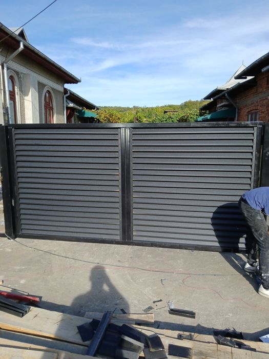 Garduri modele noi și porti