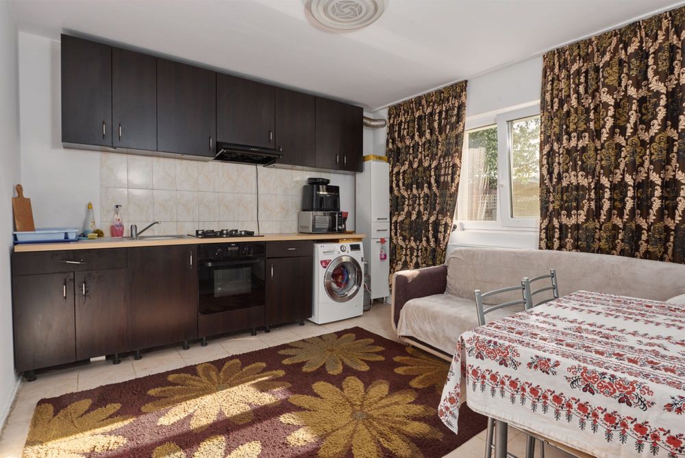 Casă P+E, 142mp, 3 dormitoare, living, teren 500mp, intrare Popricani