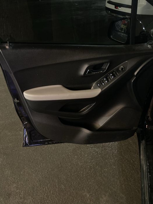 Tracker 1 Primer Full Sotiladi