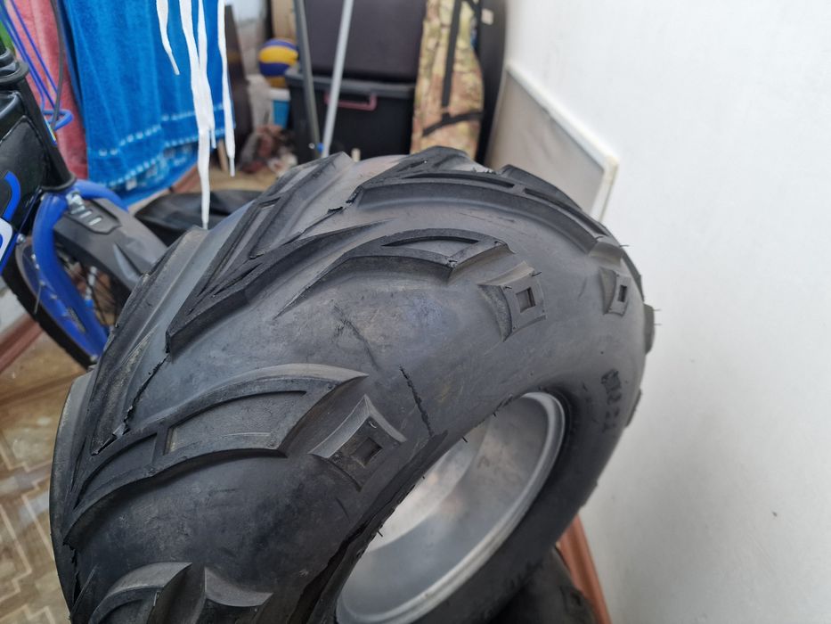 Продам новые балоны на квадроцыкал с дисками