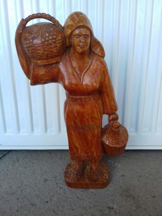 Statuie statueta lemn tarancuta
