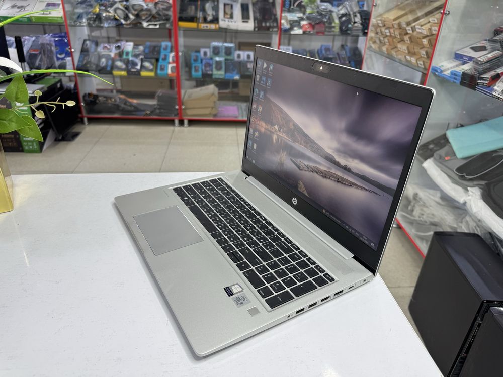Hp core i3-10 avlod 8/256 metal korpus barmoq izi bor klavyatura yonad