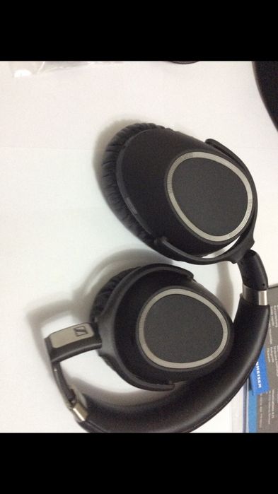 Casti bluetooth Sennheiser PXC 550,impecabile , ca noi