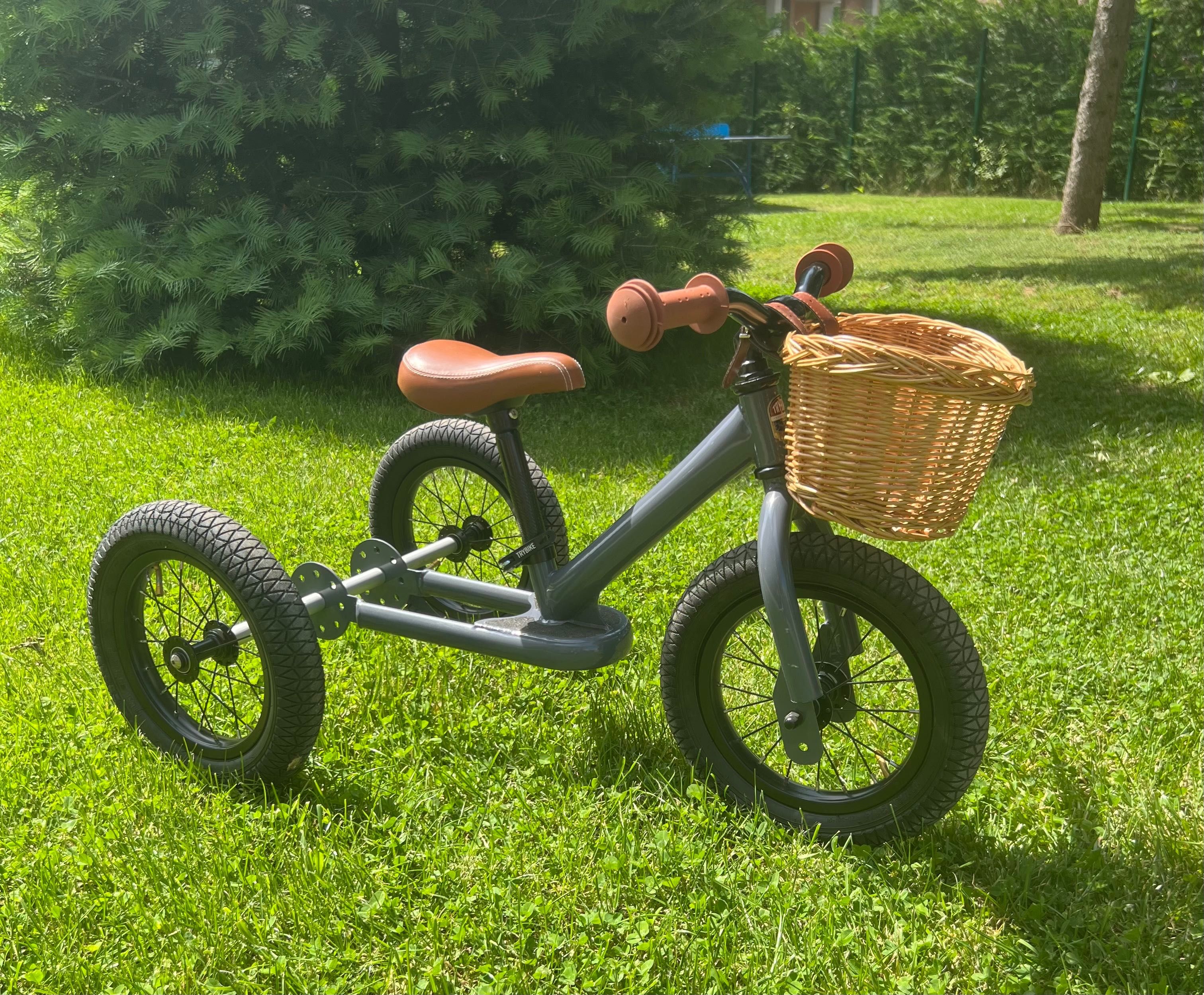 Баланс колело / Триколка Trybike + кошница и каска