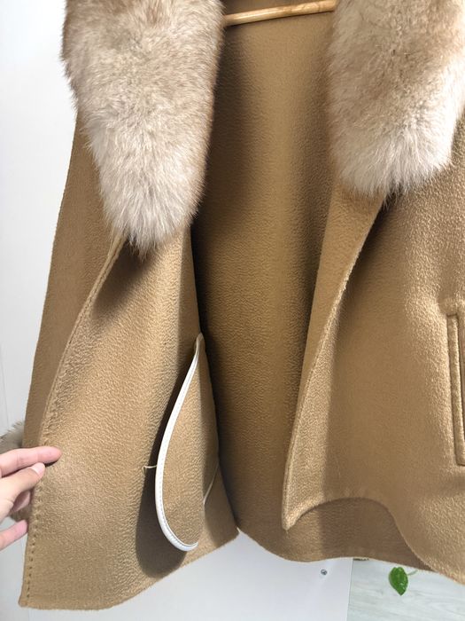 Palton alpaca cu guler si mansete blanita S/M