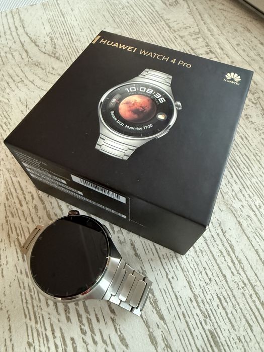 Продавам Huawei Watch 4 Pro