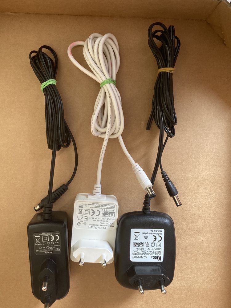 Adaptor 12V. Transformator 12v . Alimentator 12v