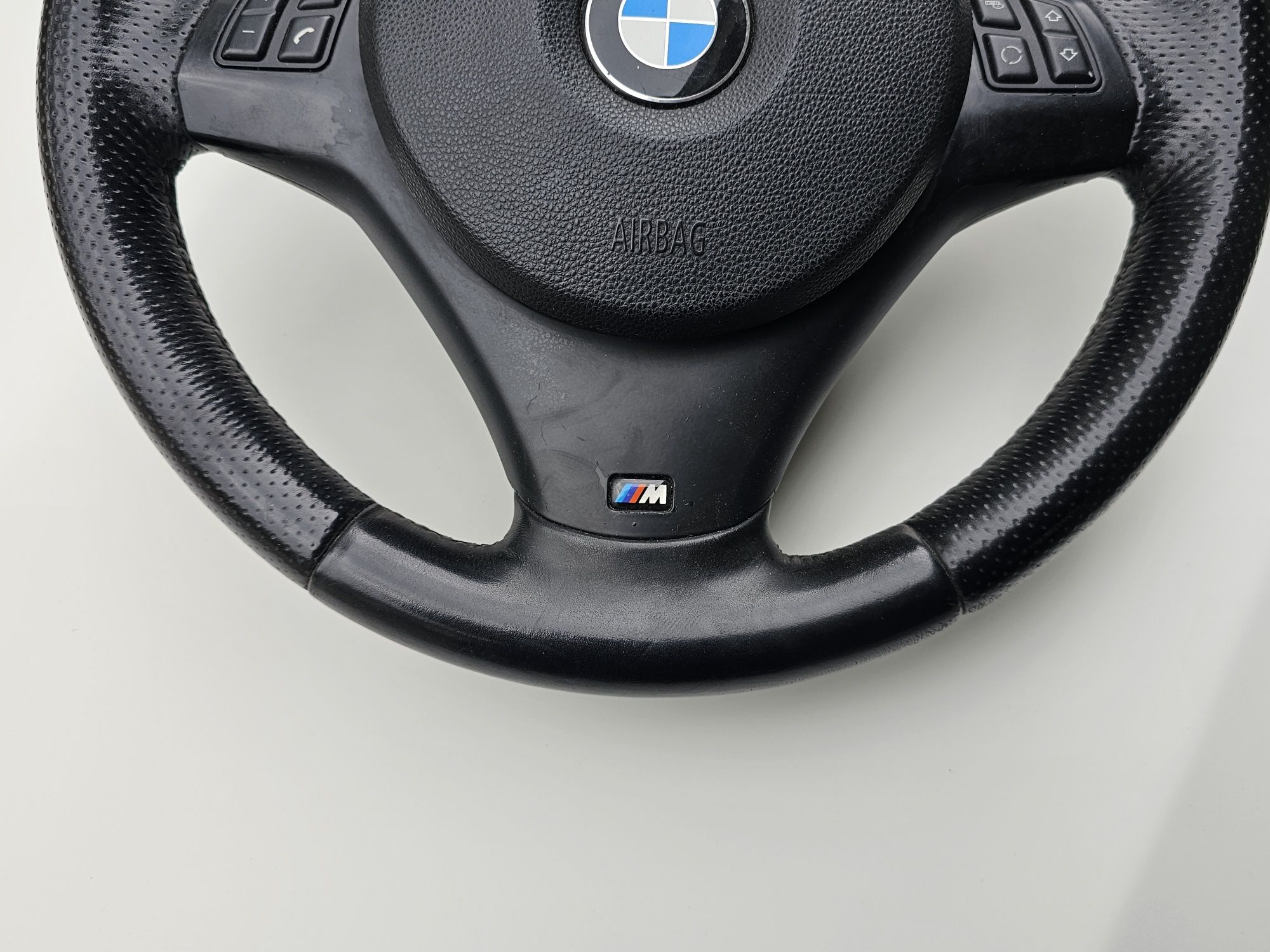 М волан бмв е90 мков mkov m volan e91 e92 e93 e82 e87