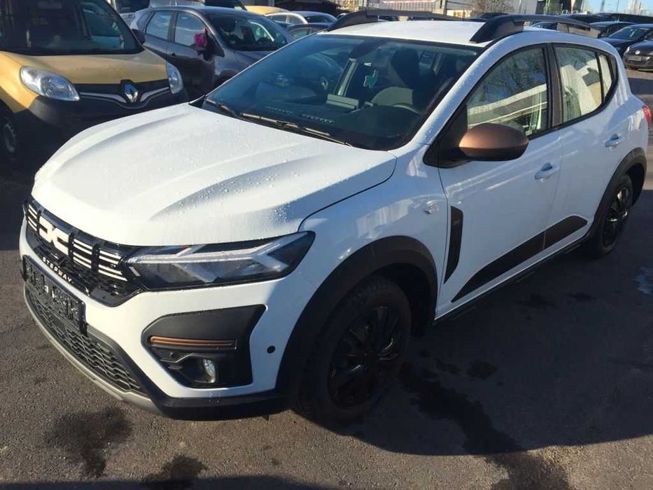 PIESE Sandero | Bară | Capotă | Far | Aripă | Grilă | Ușă | Oglindă...